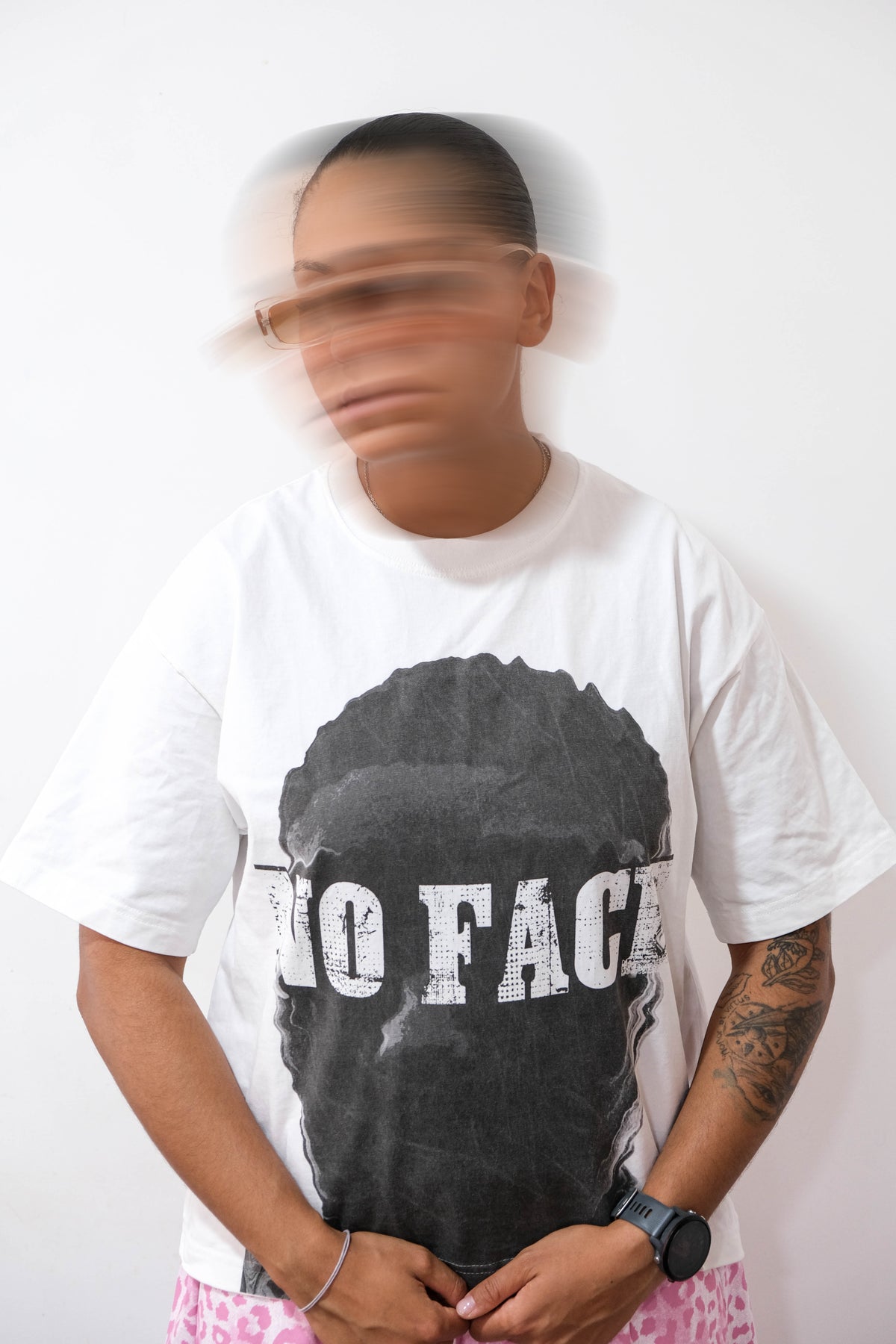 .NO FACE Tee.